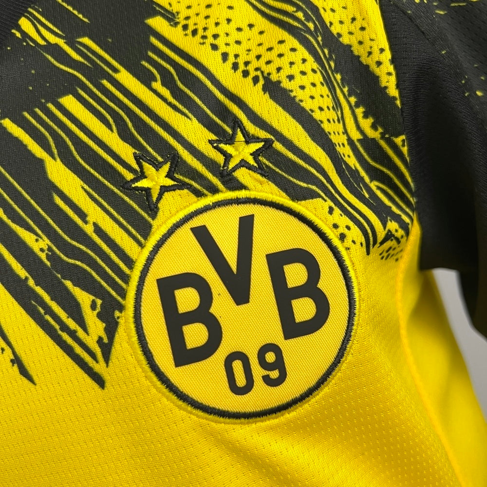 Borussia Dortmund 25-26 Local (Niño)