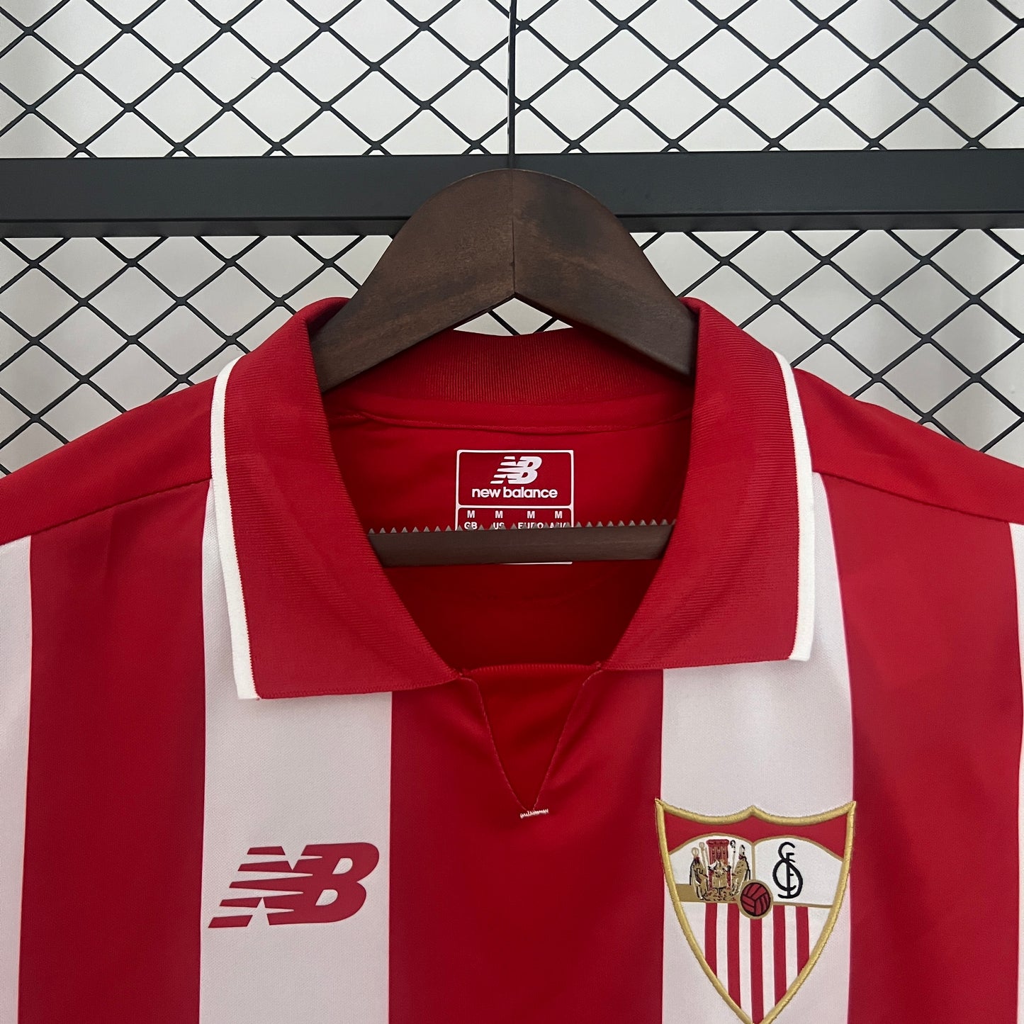 Retro Sevilla 15-16 Local