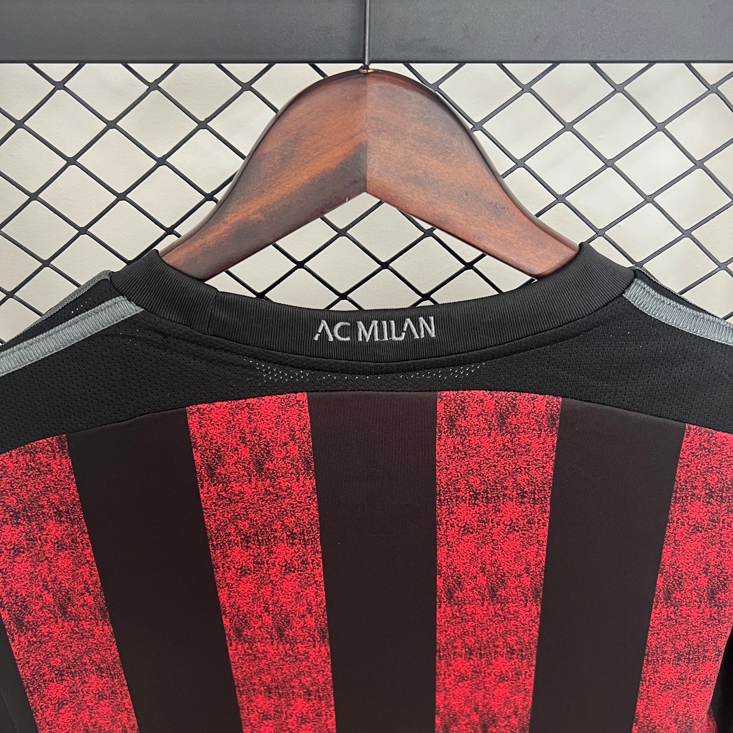 Retro Milan 15-16 Local