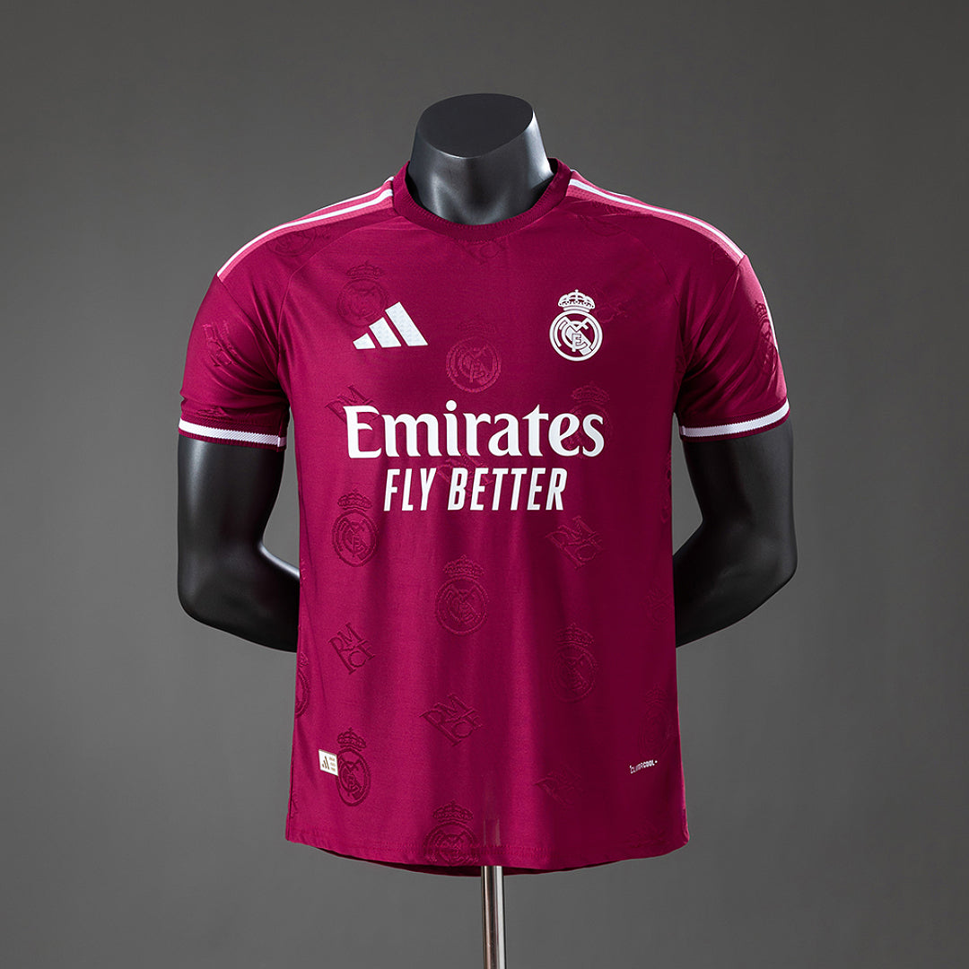 Real Madrid 26-27 Edición Especial Granate (Player Version)