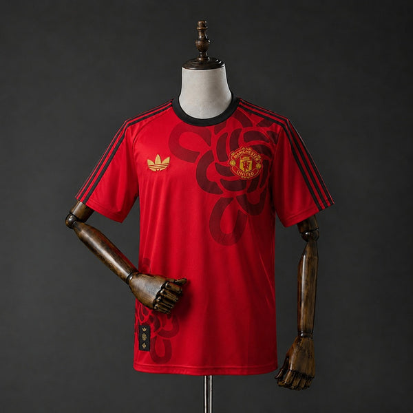 Manchester United 26-27 Edición Especial (Fan Version)