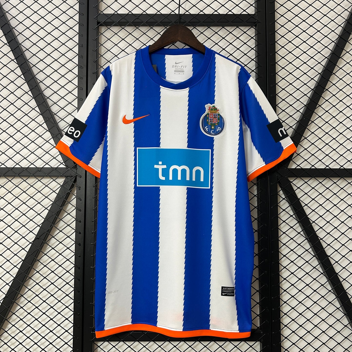 Retro Oporto 10-11 Local