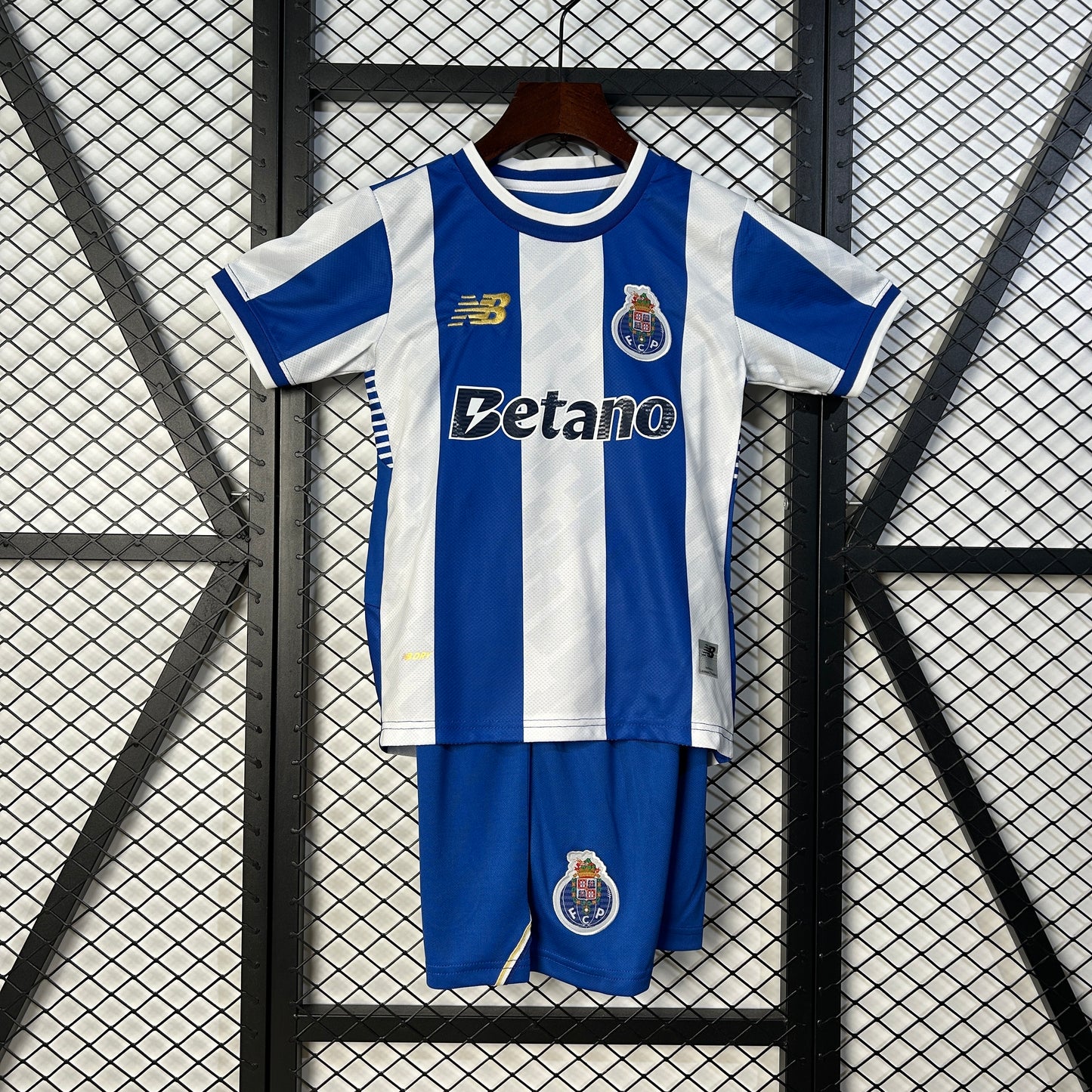 Oporto 25-26 Local (Niño)