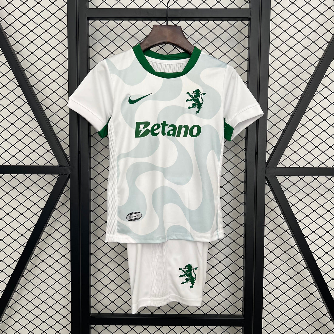 Sporting Lisboa 25-26 Visitante (Niño)