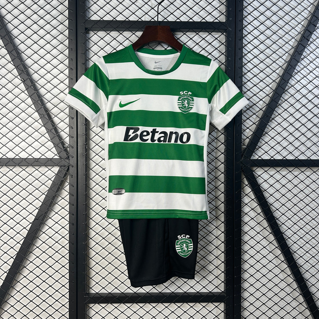 Sporting Lisboa 25-26 Local (Niño)