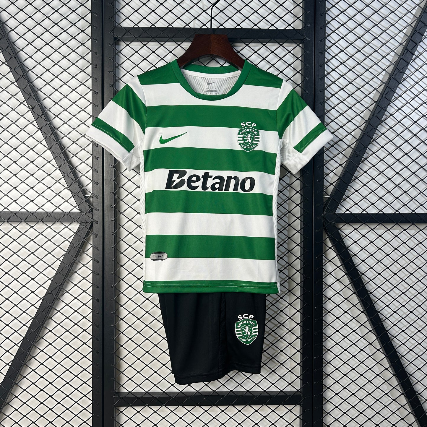 Sporting Lisboa 25-26 Local (Niño)