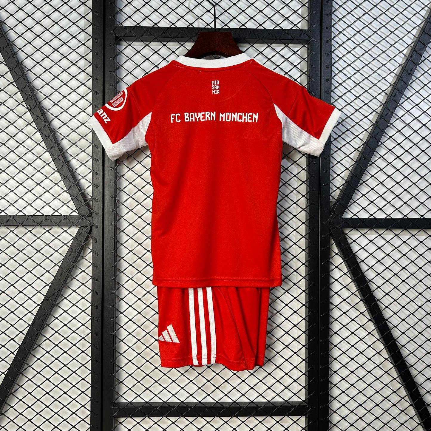 Bayern de Múnich 25-26 Local (Niño)