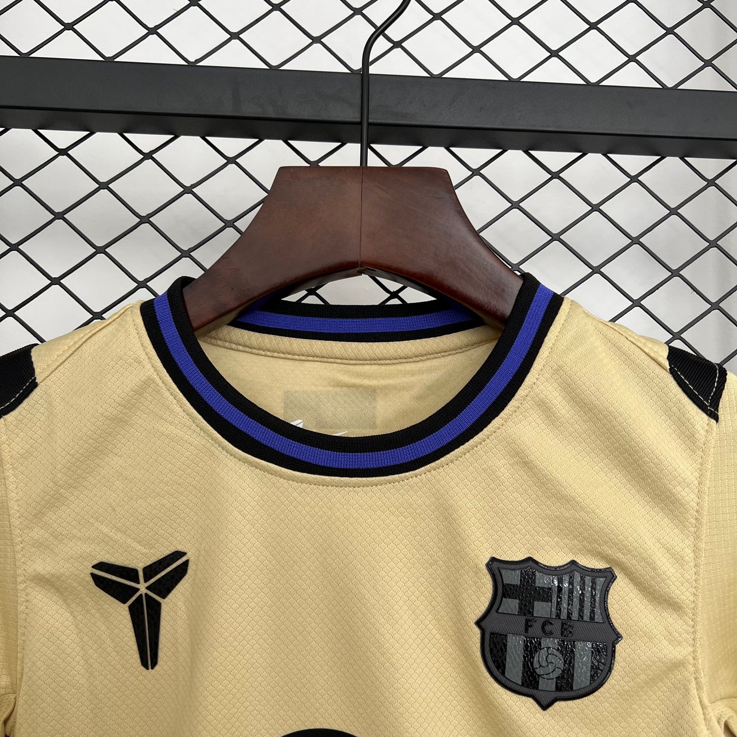 Barcelona 25-26 Visitante (Niño)