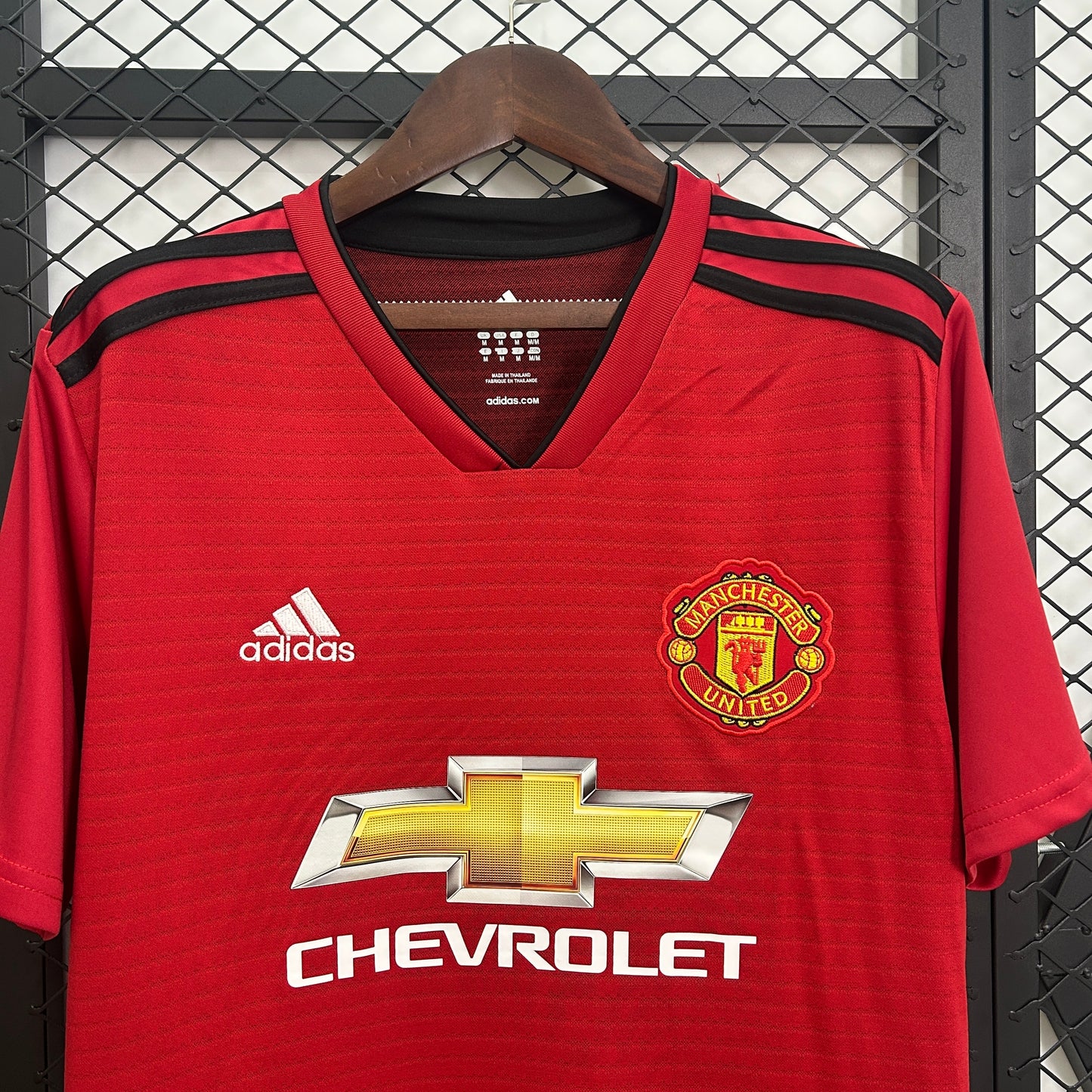 Retro Manchester United 18-19 Local