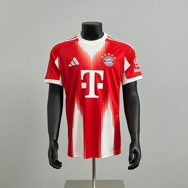 Bayern de Múnich 25-26 Local (Fan Version)