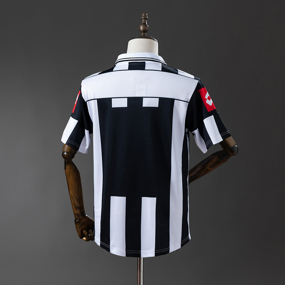 Retro Juventus 01-02 Local