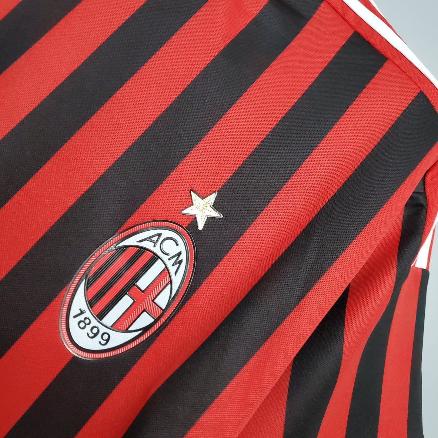 Retro Milan 11-12 Local