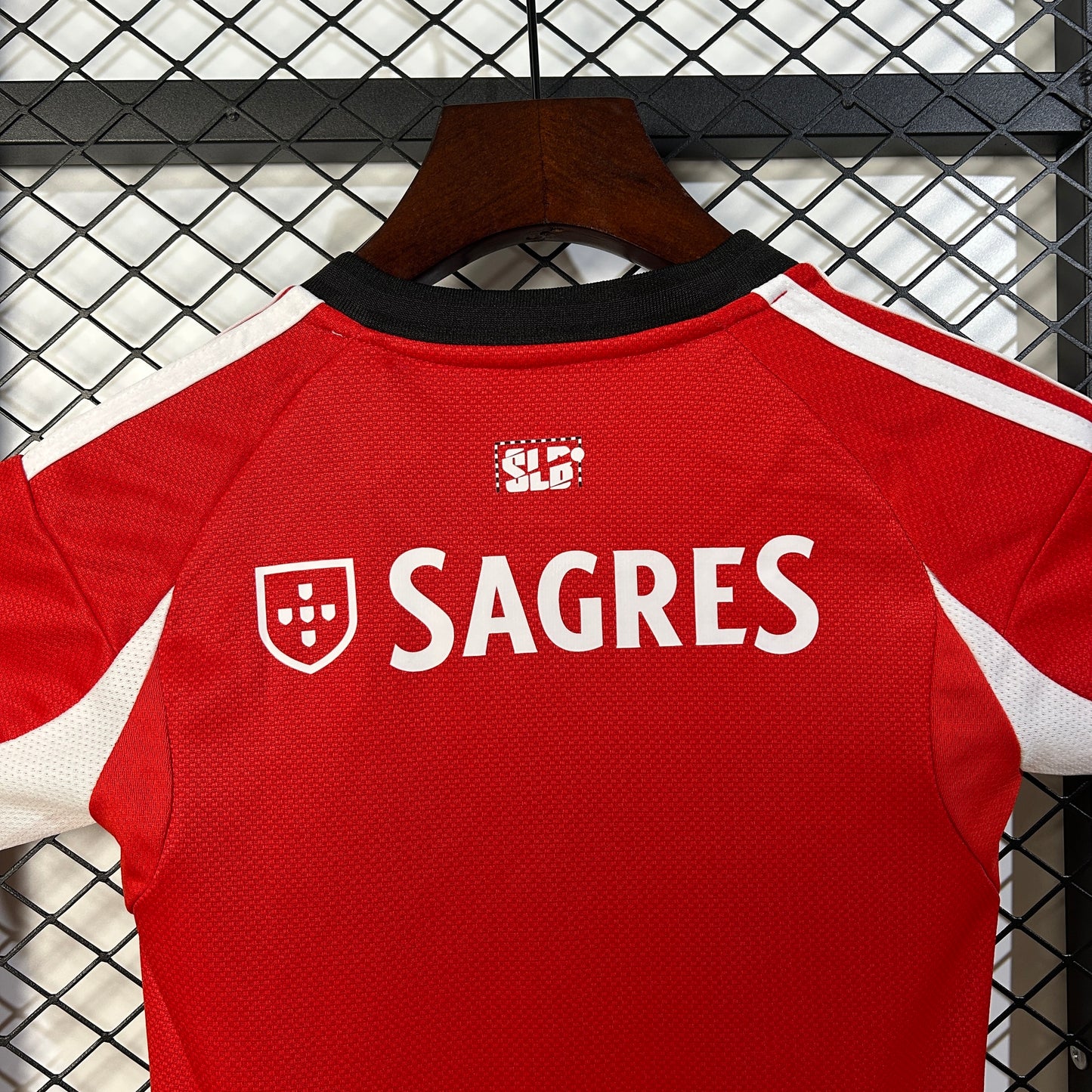 Benfica 25-26 Local (Niño)