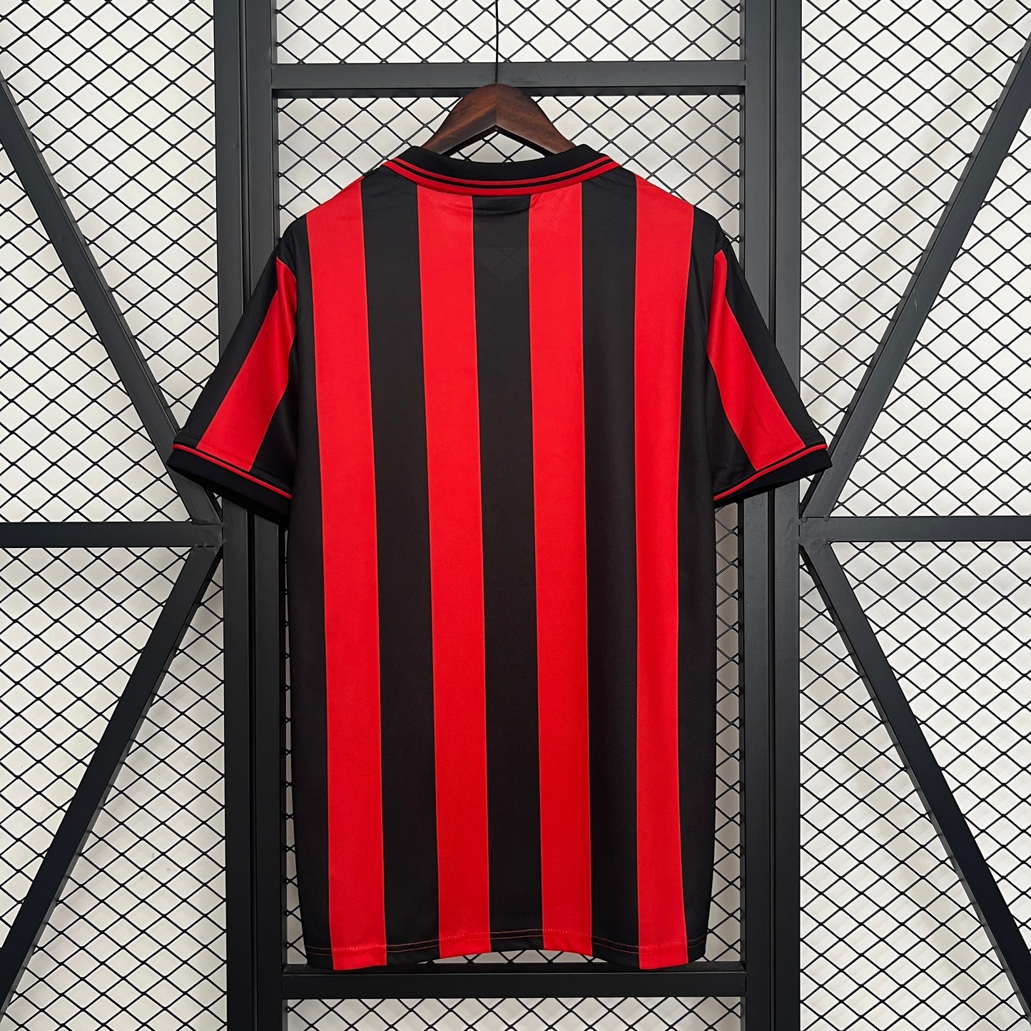 Retro Milan 97-98 Local