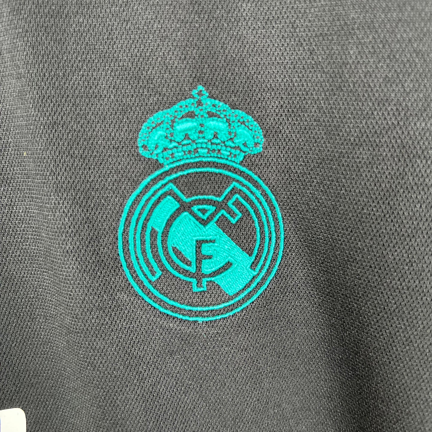 Retro Real Madrid 17-18 Visitante