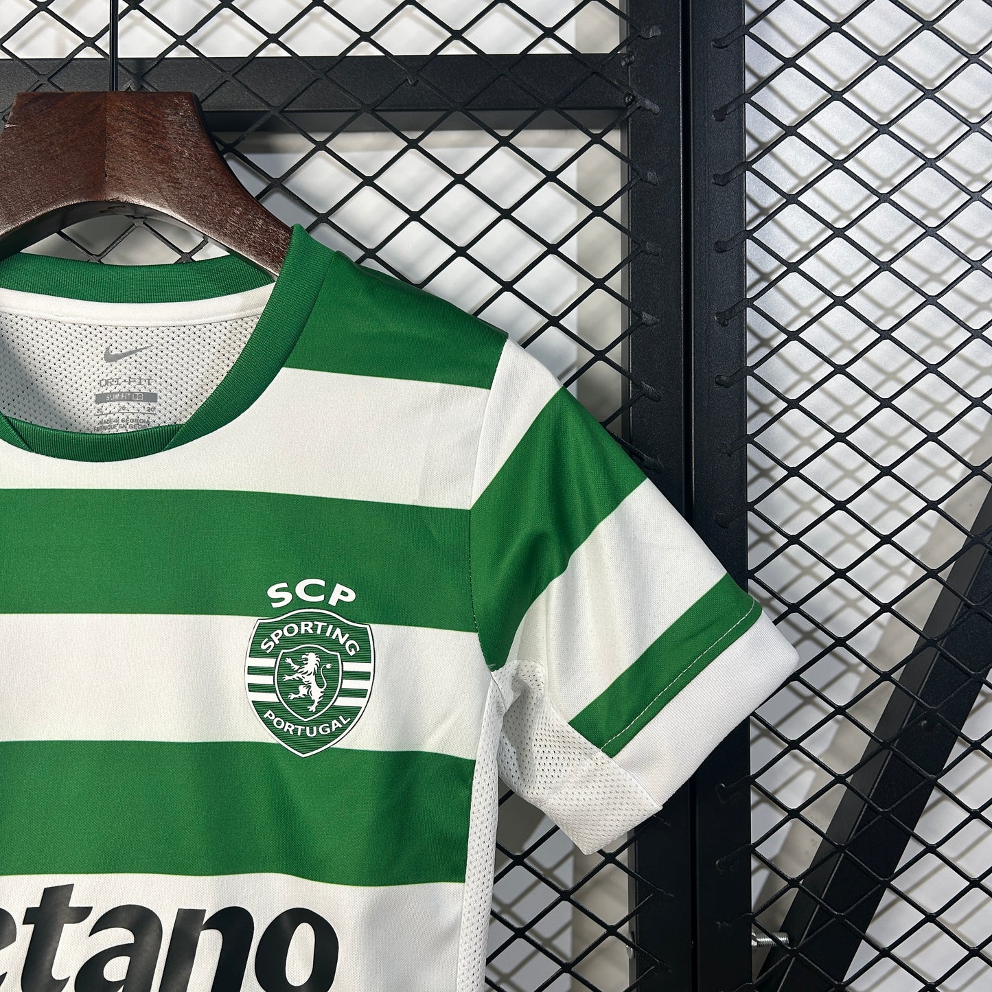 Sporting Lisboa 25-26 Local (Niño)