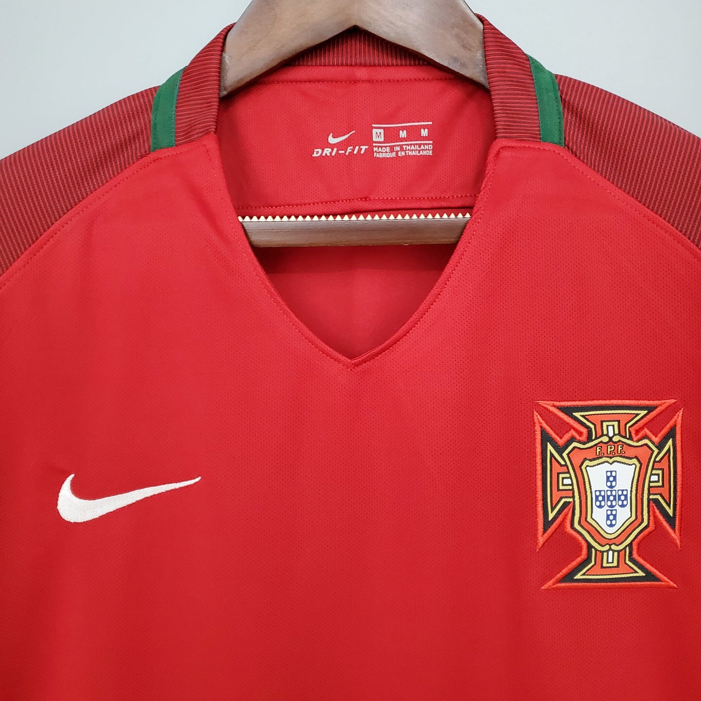 Retro Portugal 2016 Local