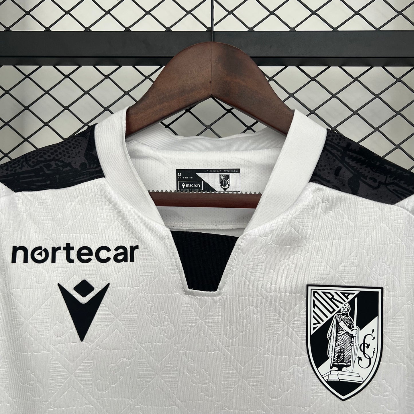 Vitoria Guimaraes 25-26 Local (Fan Version)