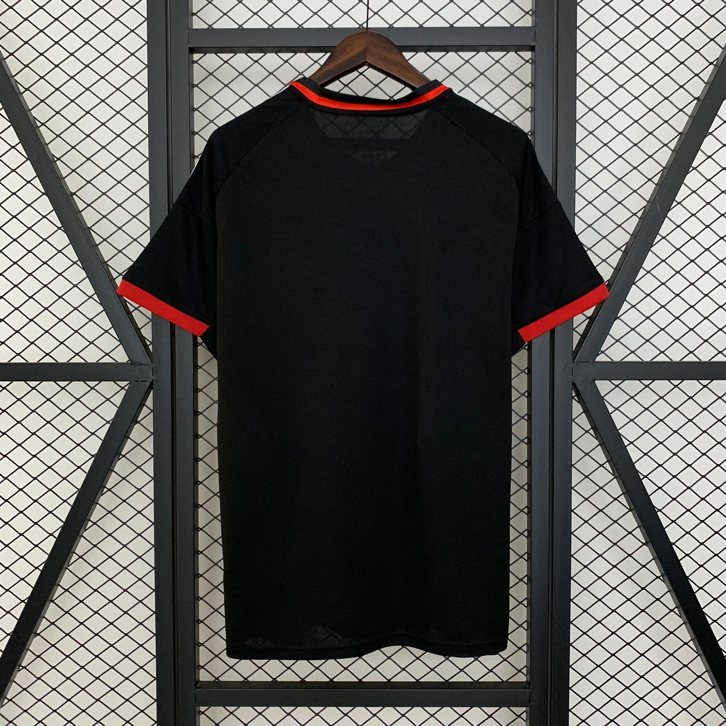 Real Madrid 2025 Edición Especial (Fan Version)