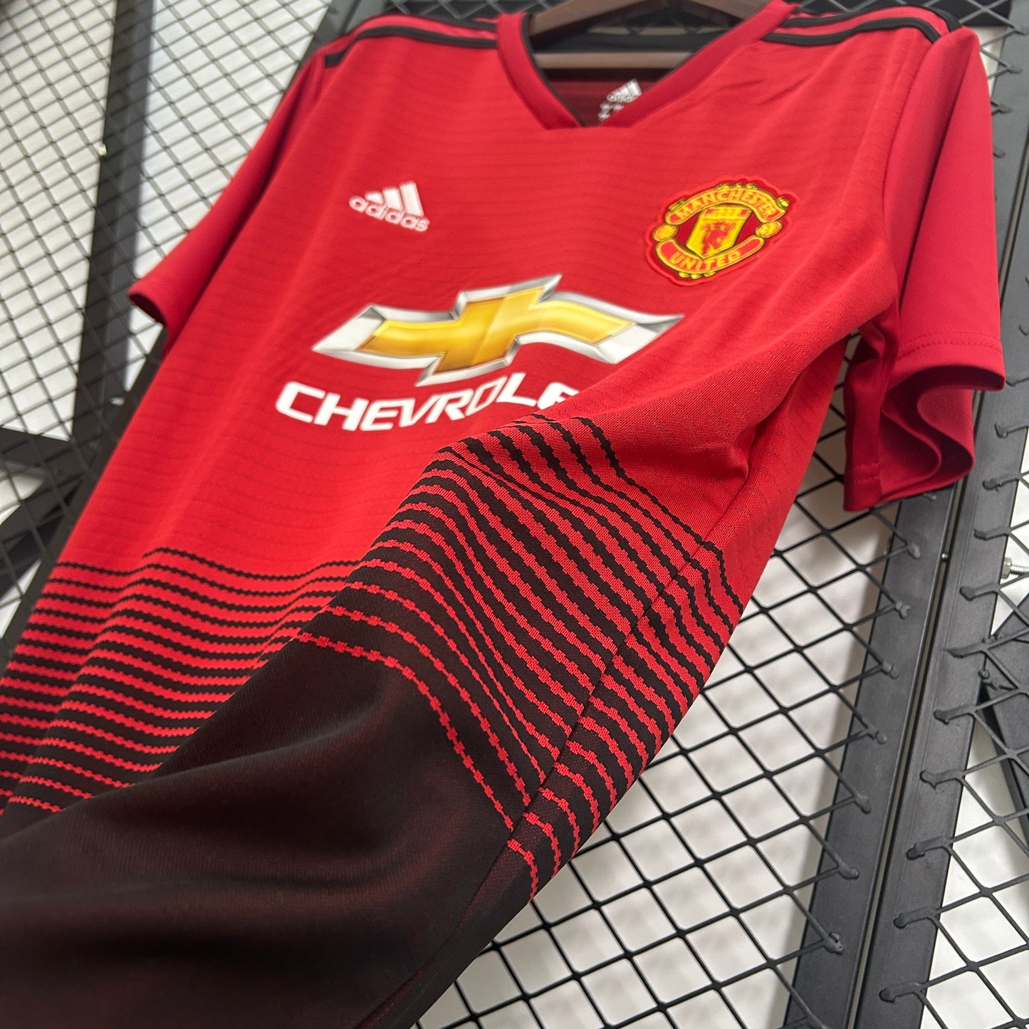 Retro Manchester United 18-19 Local