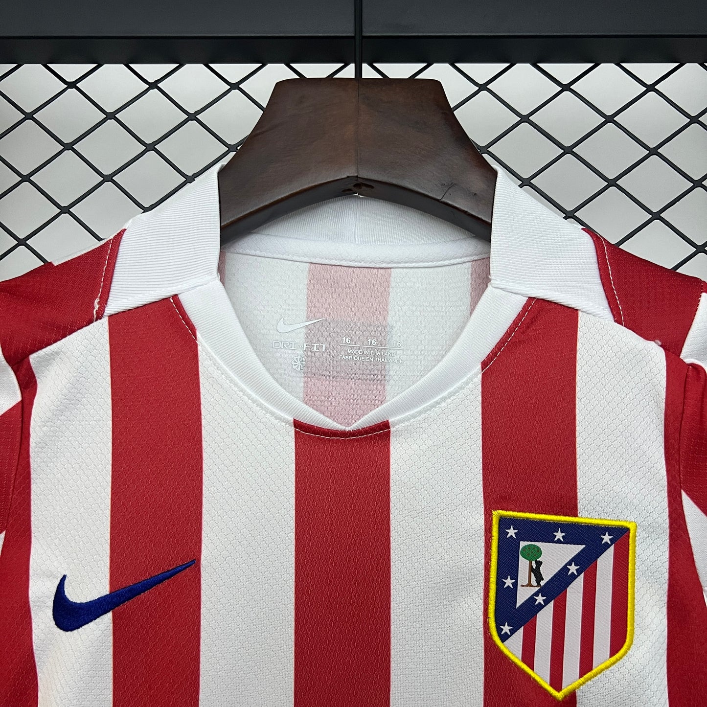 Atlético Madrid 25-26 Local (Niño)