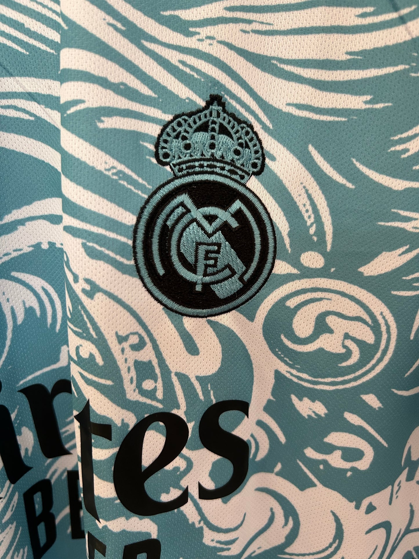 Real Madrid 2025 Edición Especial (Fan Version)
