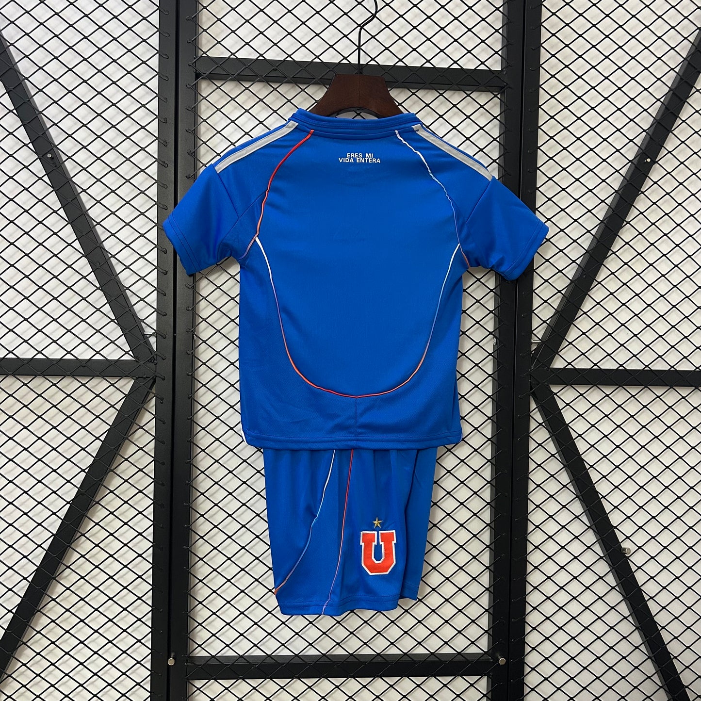Universidad de Chile 2025 Local (Niño)