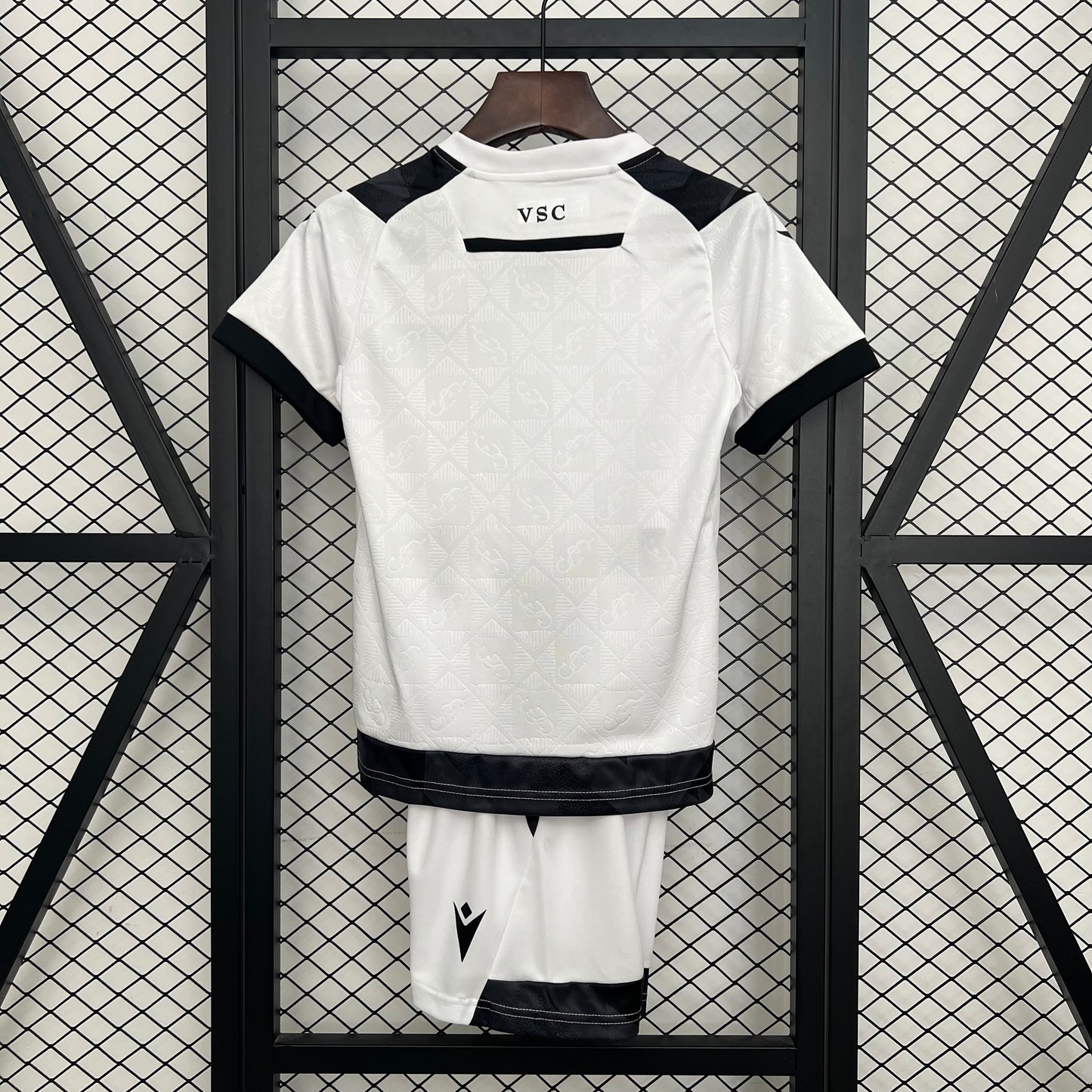 Vitoria Guimaraes 25-26 Local (Niño)
