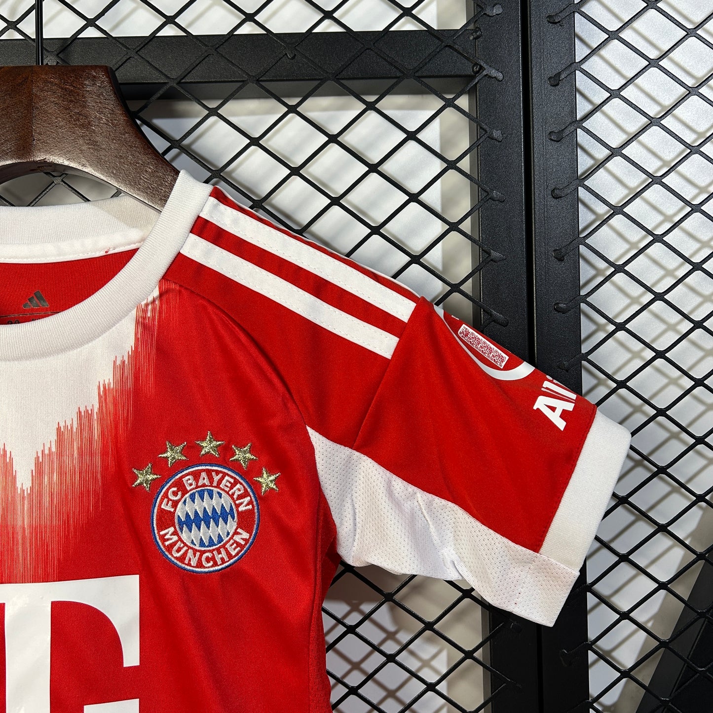 Bayern de Múnich 25-26 Local (Niño)