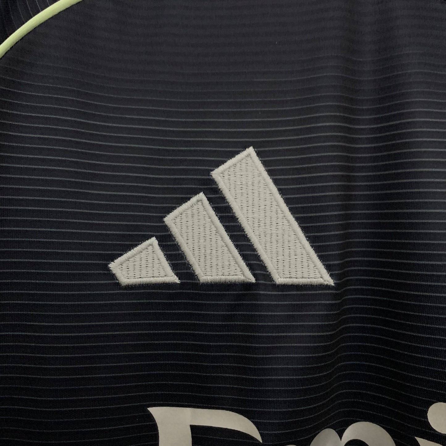 Real Madrid 25-26 Visitante (Fan Version)