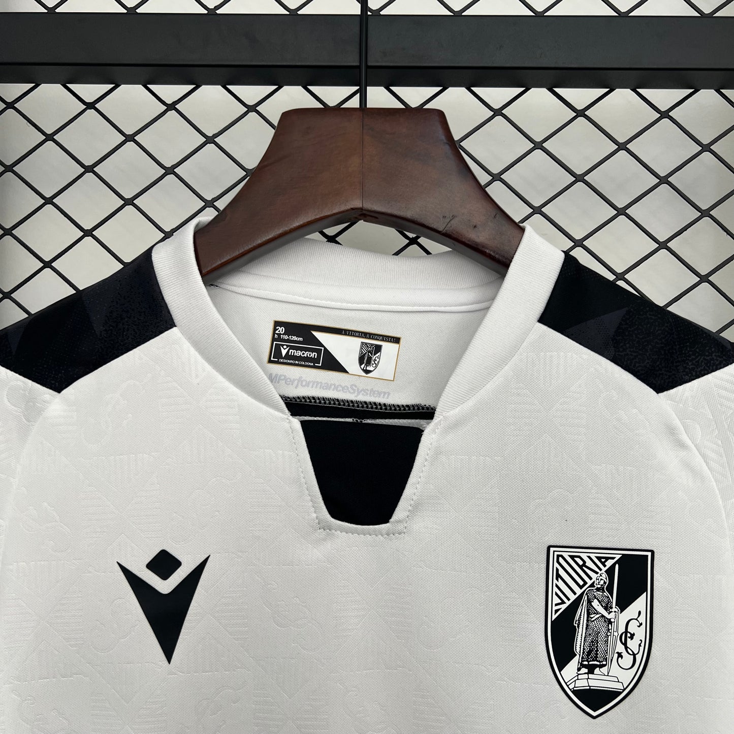 Vitoria Guimaraes 25-26 Local (Niño)