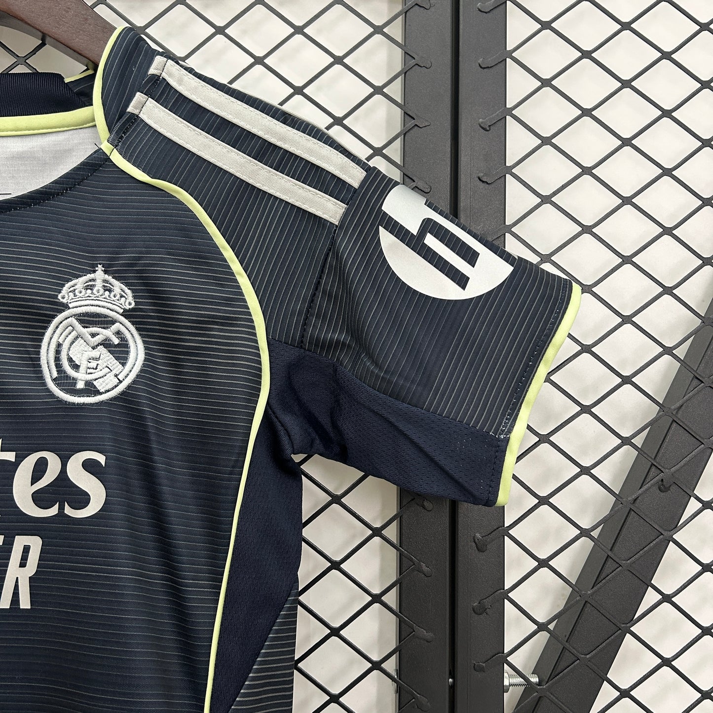 Real Madrid 25-26 Visitante (Niño)