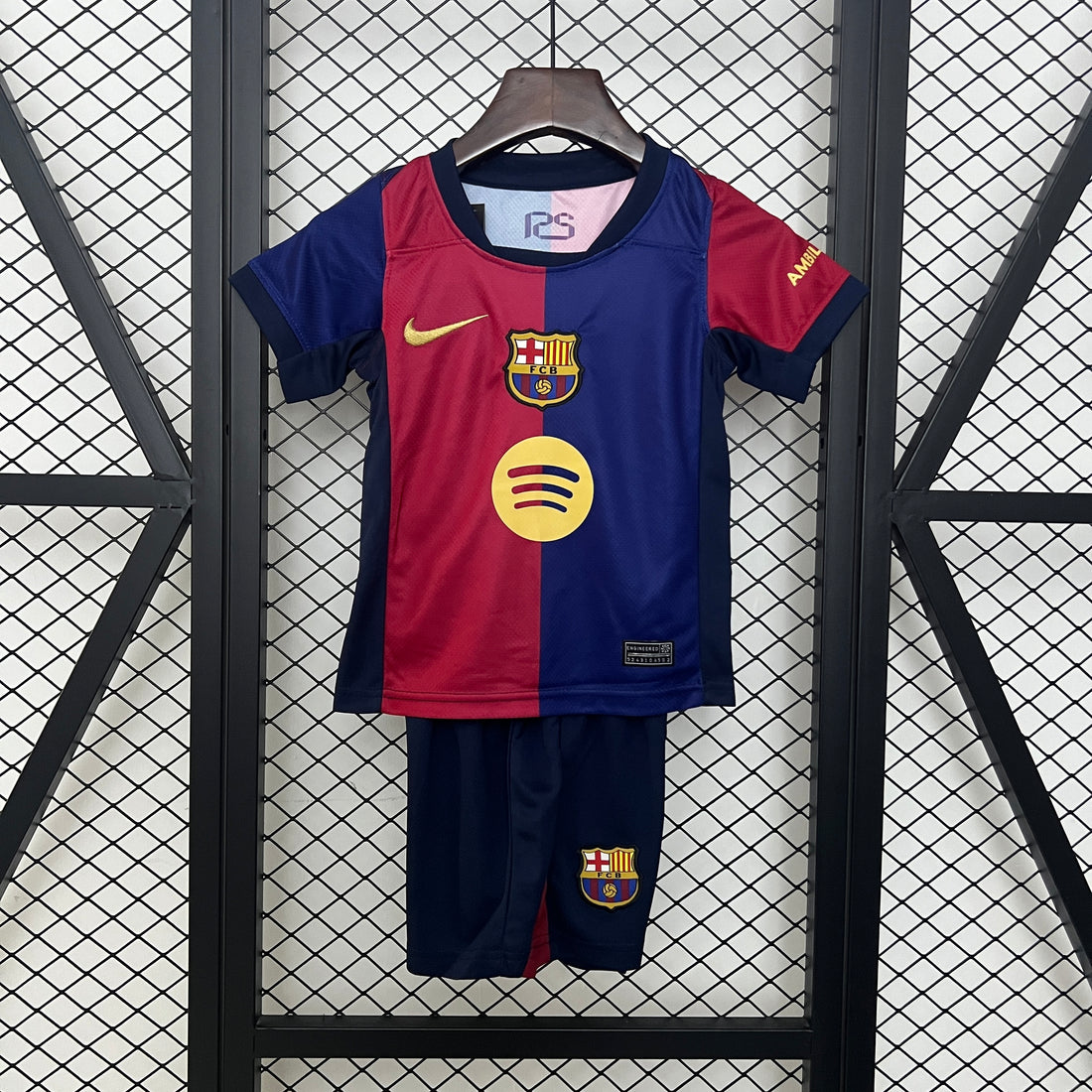 Barcelona 24-25 Local (Niño)