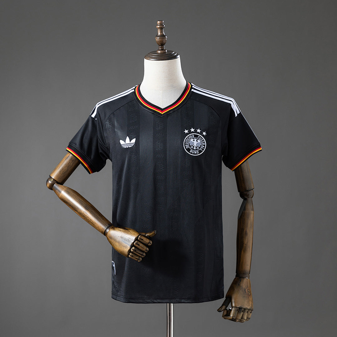 Alemania 26-27 Edición Especial Negra (Fan Version)