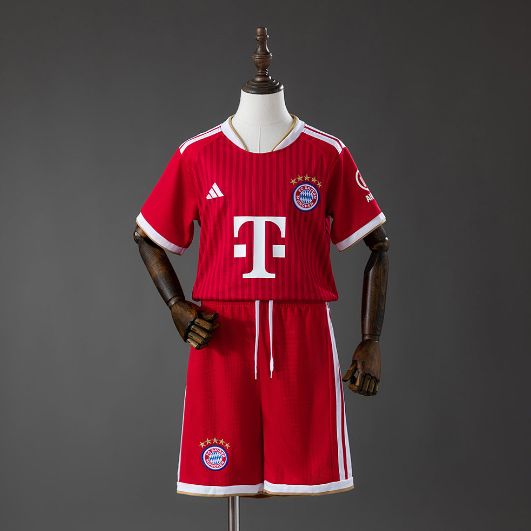 Bayern de Múnich 26-27 Local (Niño)