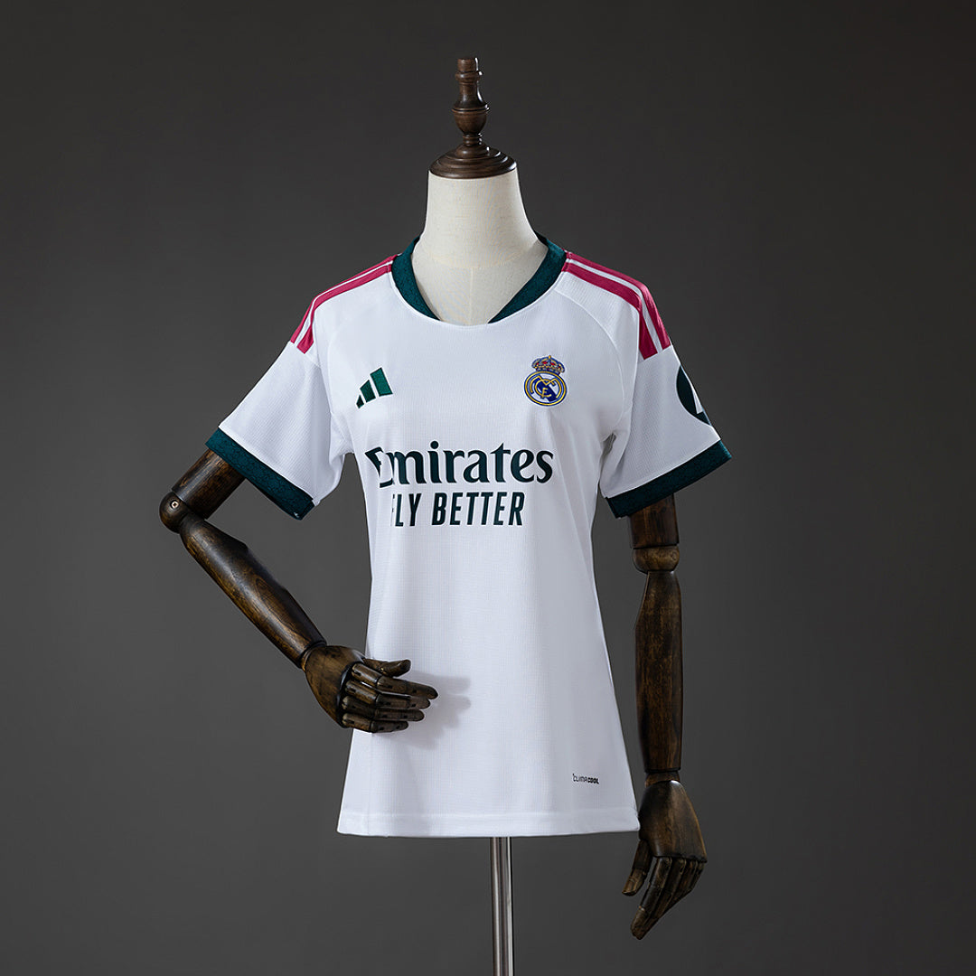 Real Madrid 26-27 Local (Mujer)