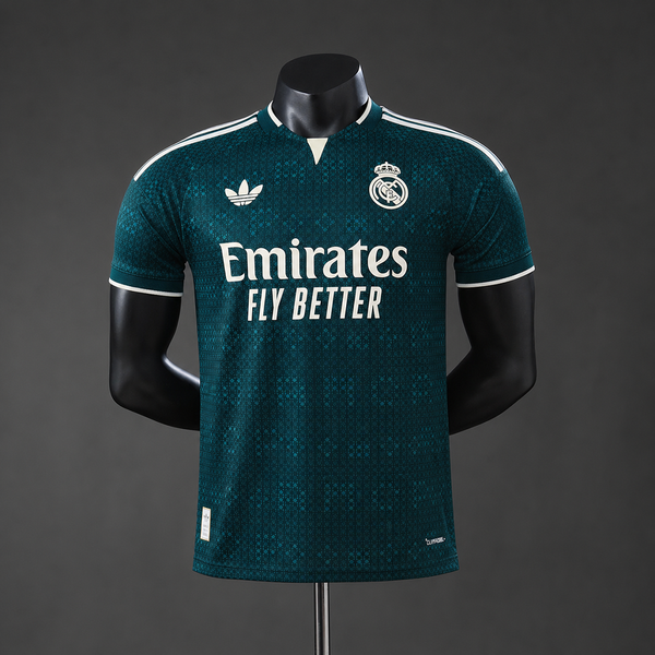 Real Madrid 26-27 Visitante (Player Version)