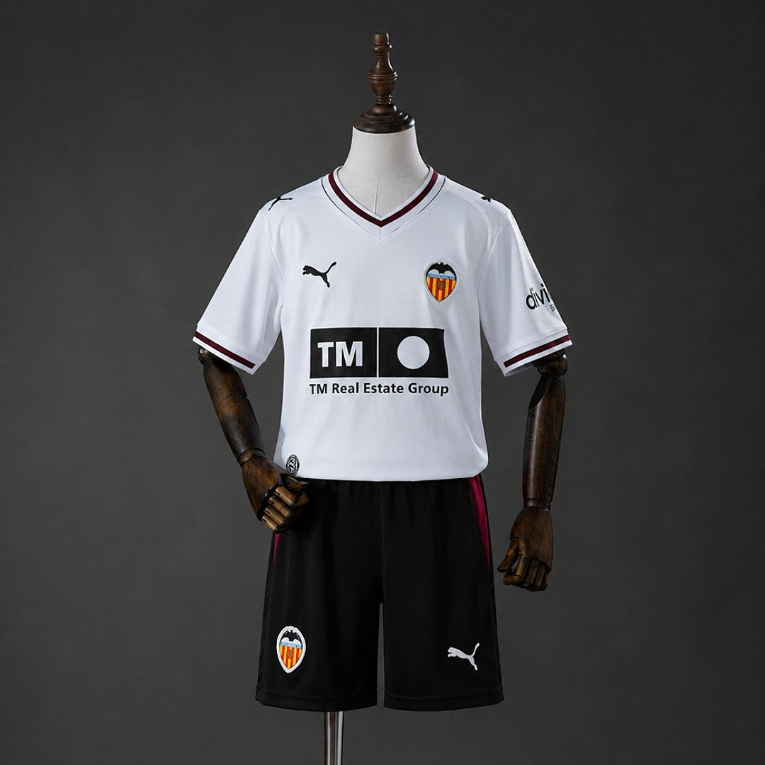 Valencia 26-27 Local (Niño)