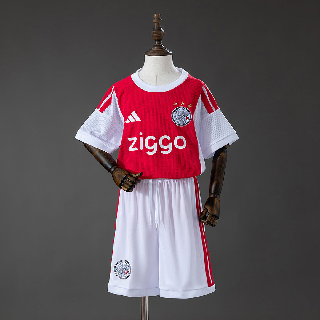 Ajax 26-27 Local (Niño)