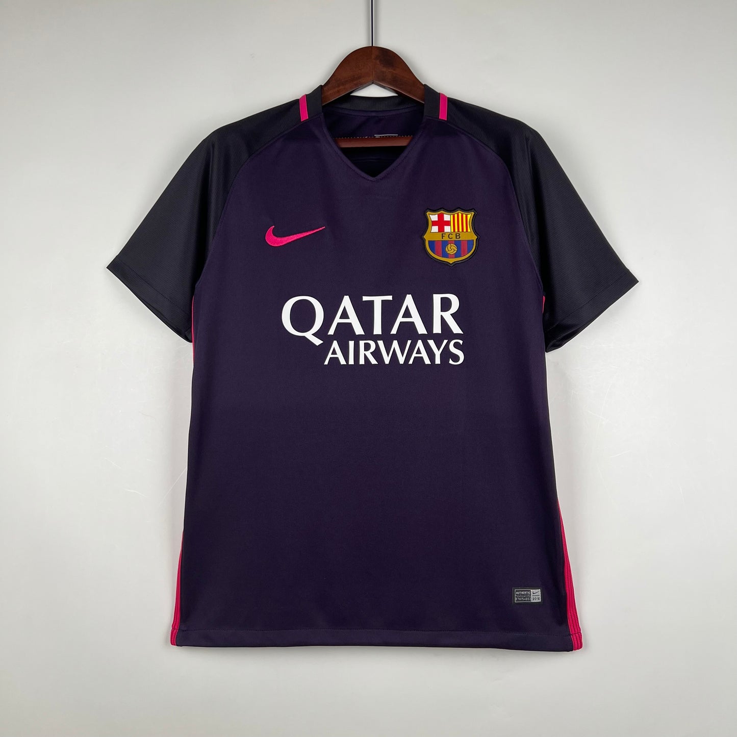 Retro Barcelona 16-17 Visitante