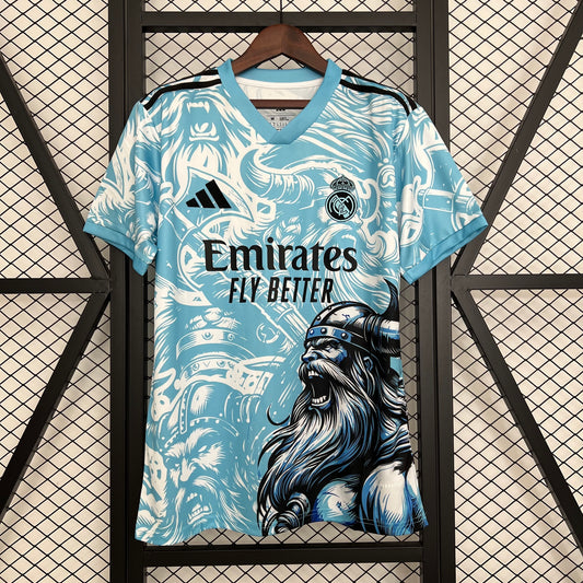 Real Madrid 2025 Edición Especial (Fan Version)