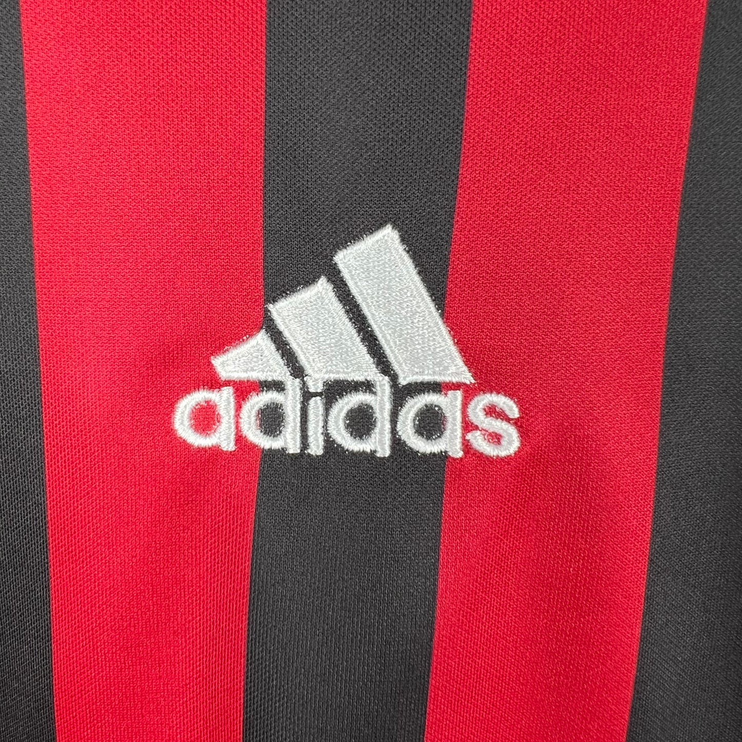 Retro Milan 16-17 Local