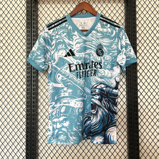 Real Madrid 2025 Edición Especial (Fan Version)