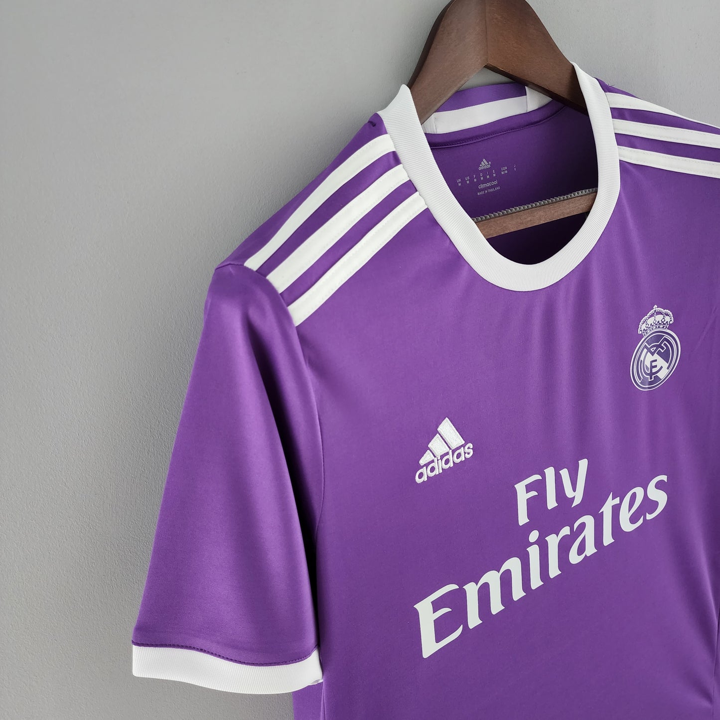 Retro Real Madrid 16-17 Visitante