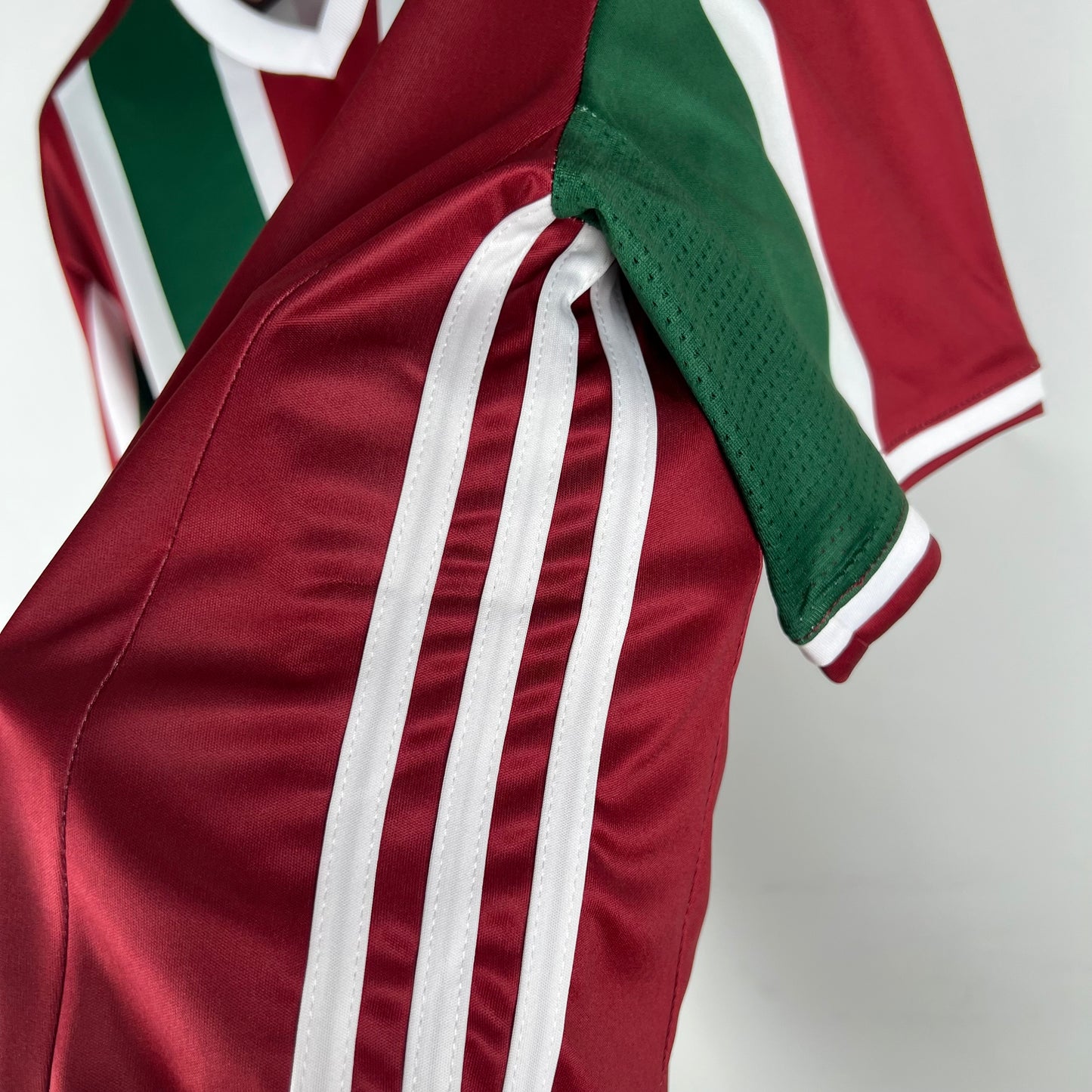 Retro Fluminense 16-17 Local