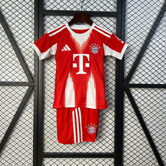 Bayern de Múnich 25-26 Local (Niño)