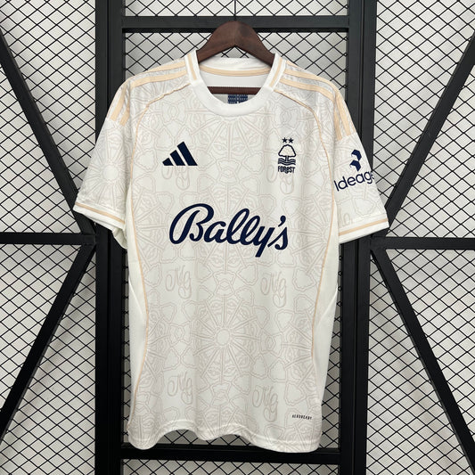 Nottingham Forest 25-26 Visitante (Fan Version)