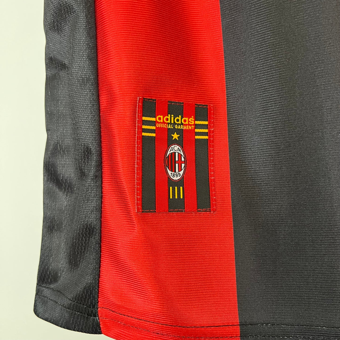 Retro Milan 98-99 Local