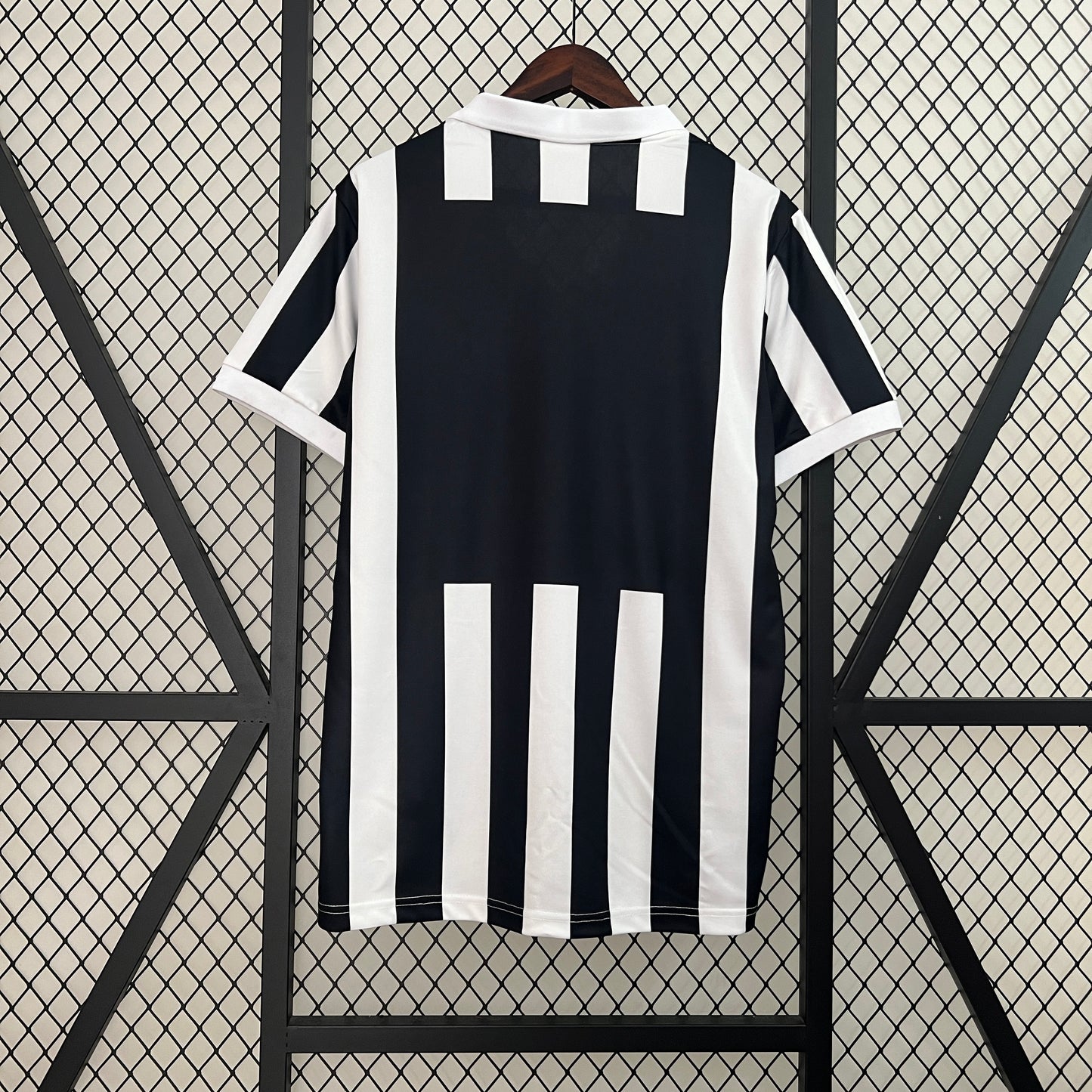 Retro Juventus 84-85 Local