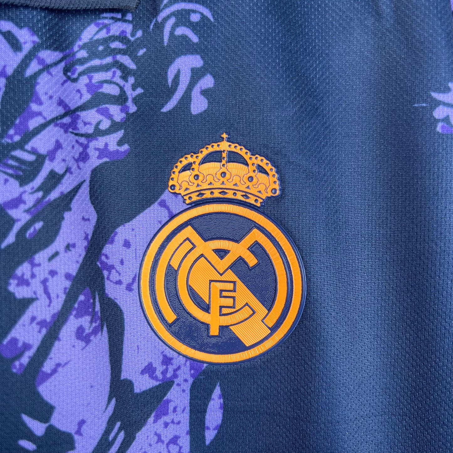 Real Madrid 23-24 Edición Especial (Fan Version)